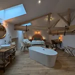Les Pierres Douces Bed & Breakfast Champniers (Charente)