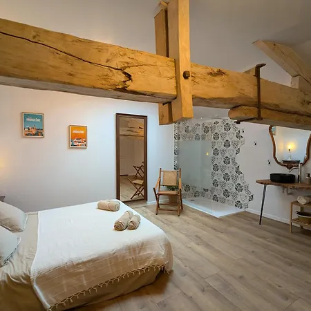 Couette-café Les Pierres Douces 3*