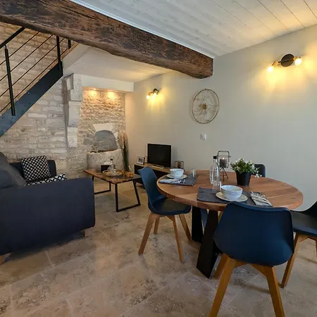 Les Pierres Douces Bed & Breakfast *