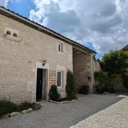 Les Pierres Douces Champniers (Charente)