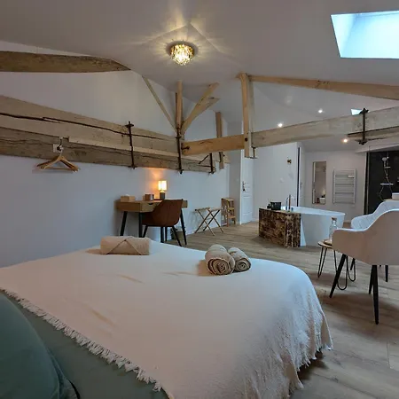 Couette-café Les Pierres Douces 3*