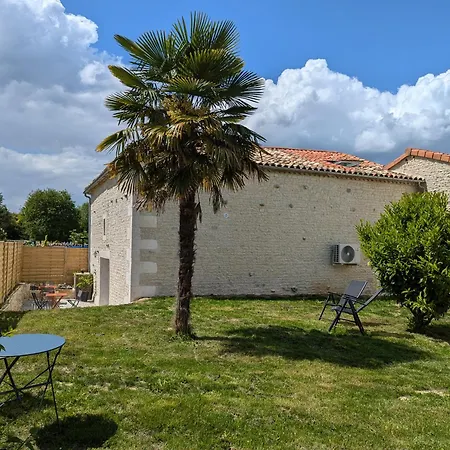 Couette-café Les Pierres Douces 3*