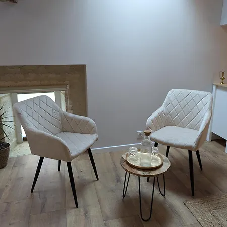 Couette-café Les Pierres Douces 3*